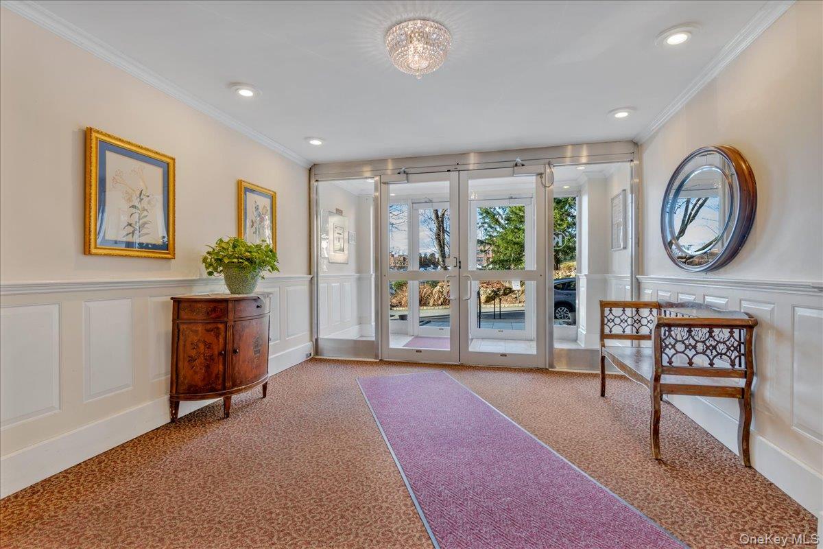 #8 photo, 80 Knolls Crescent, Bronx , NY 10463