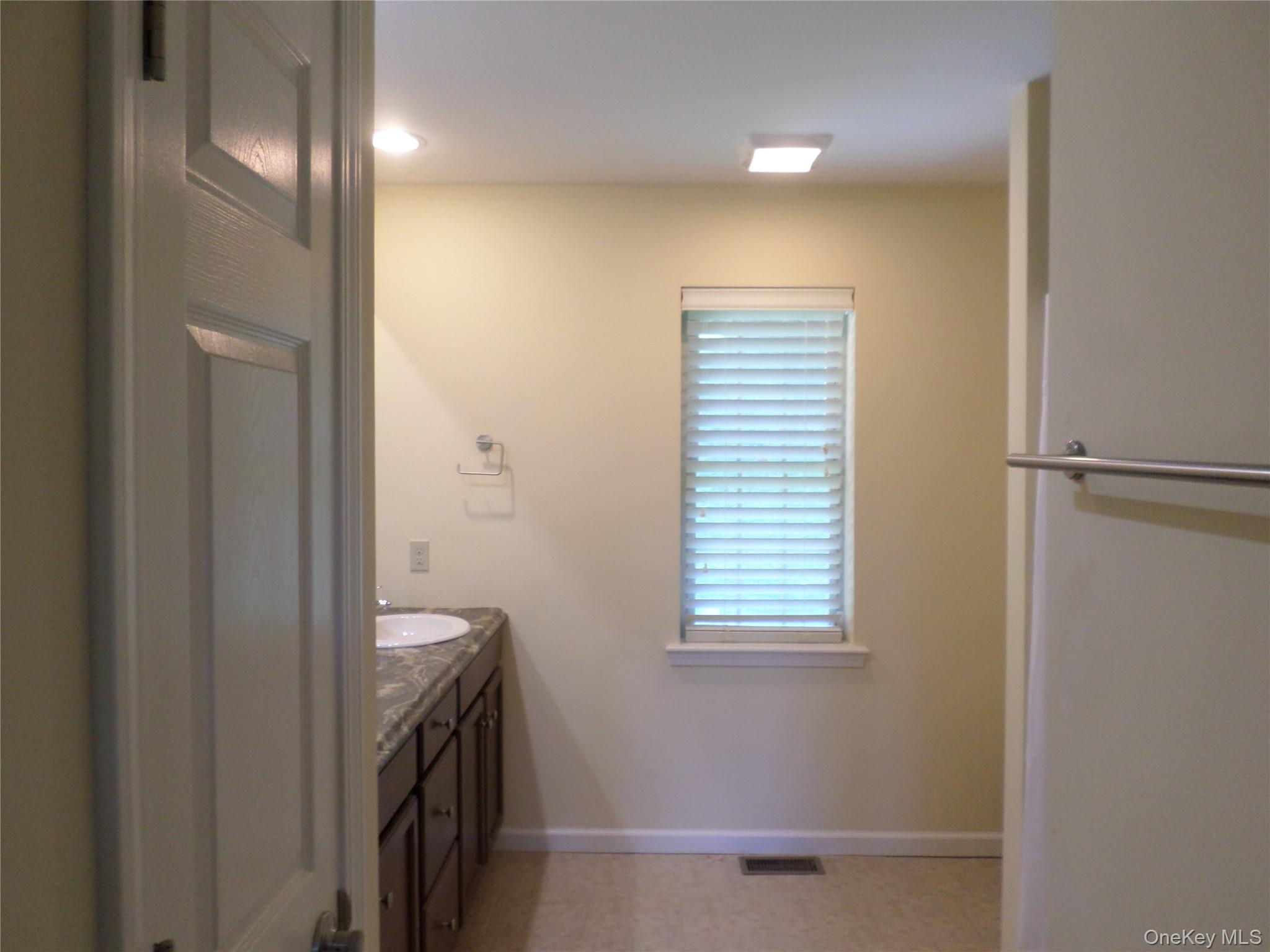 #13 photo, 1974 St Rte 32, New Windsor , NY 12553