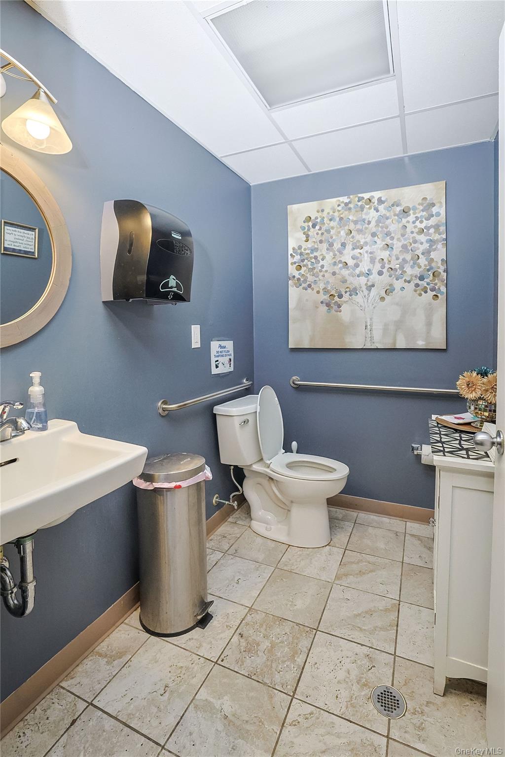 #10 photo, 56 Main, Poughkeepsie , NY 12601