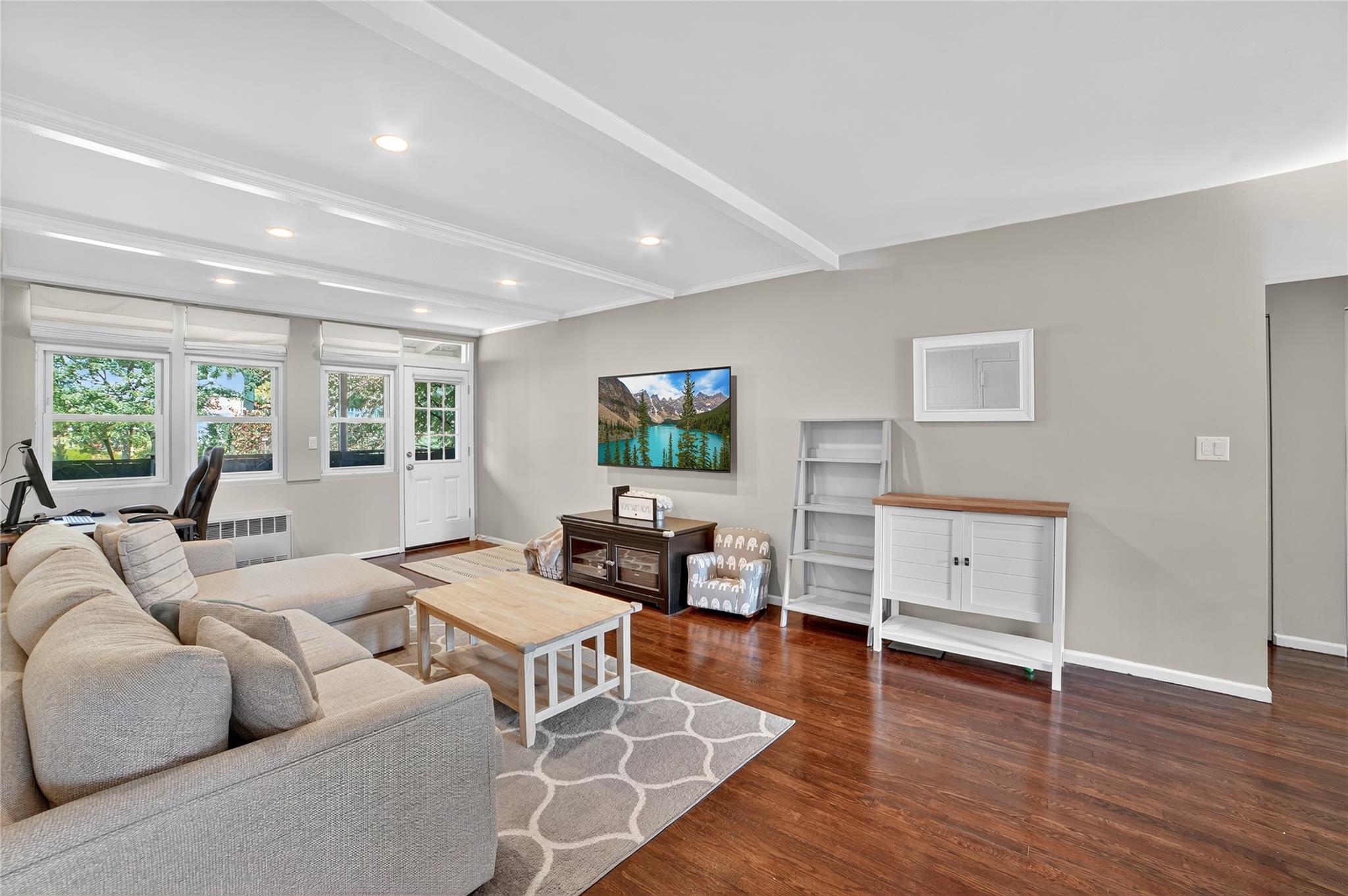 #1 photo, 85 Wiltshire Road, Scarsdale , NY 10583