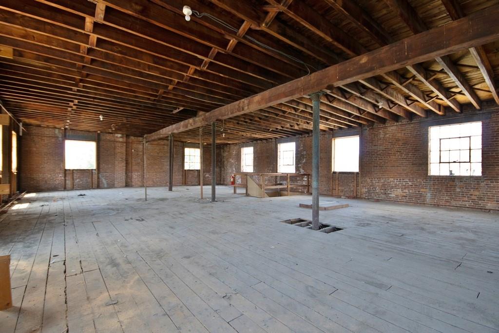 #14 photo, 471 Main Street, Poughkeepsie , NY 12601