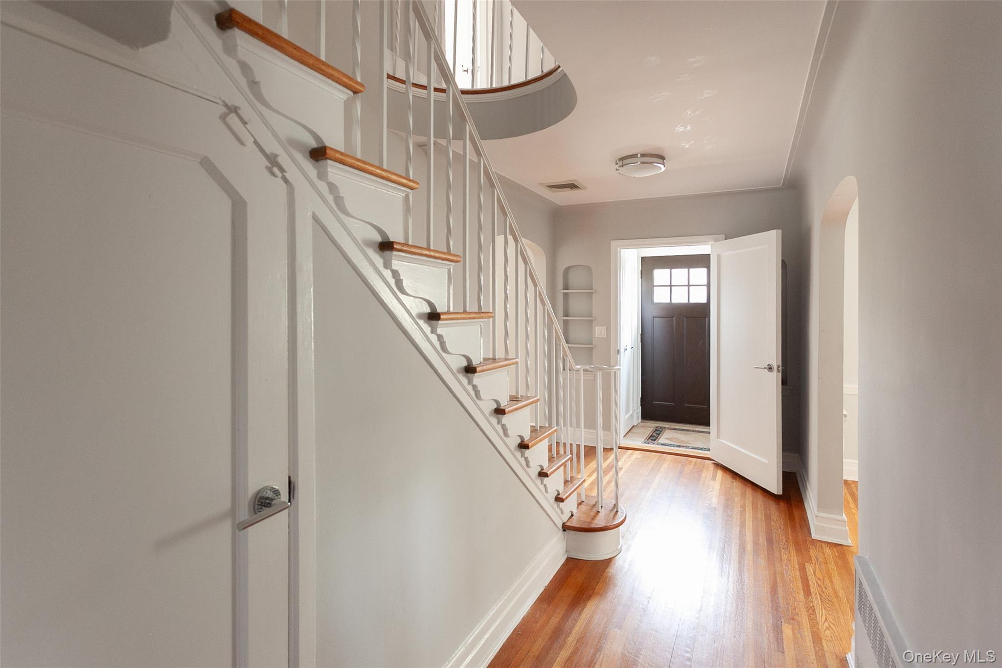 #15 photo, 355 E Beech Street, ナッソー郡 Long Beach , NY 11561