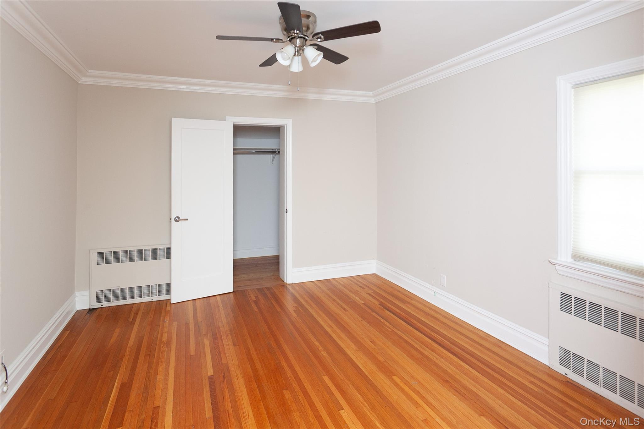 #18 photo, 355 E Beech Street, ナッソー郡 Long Beach , NY 11561