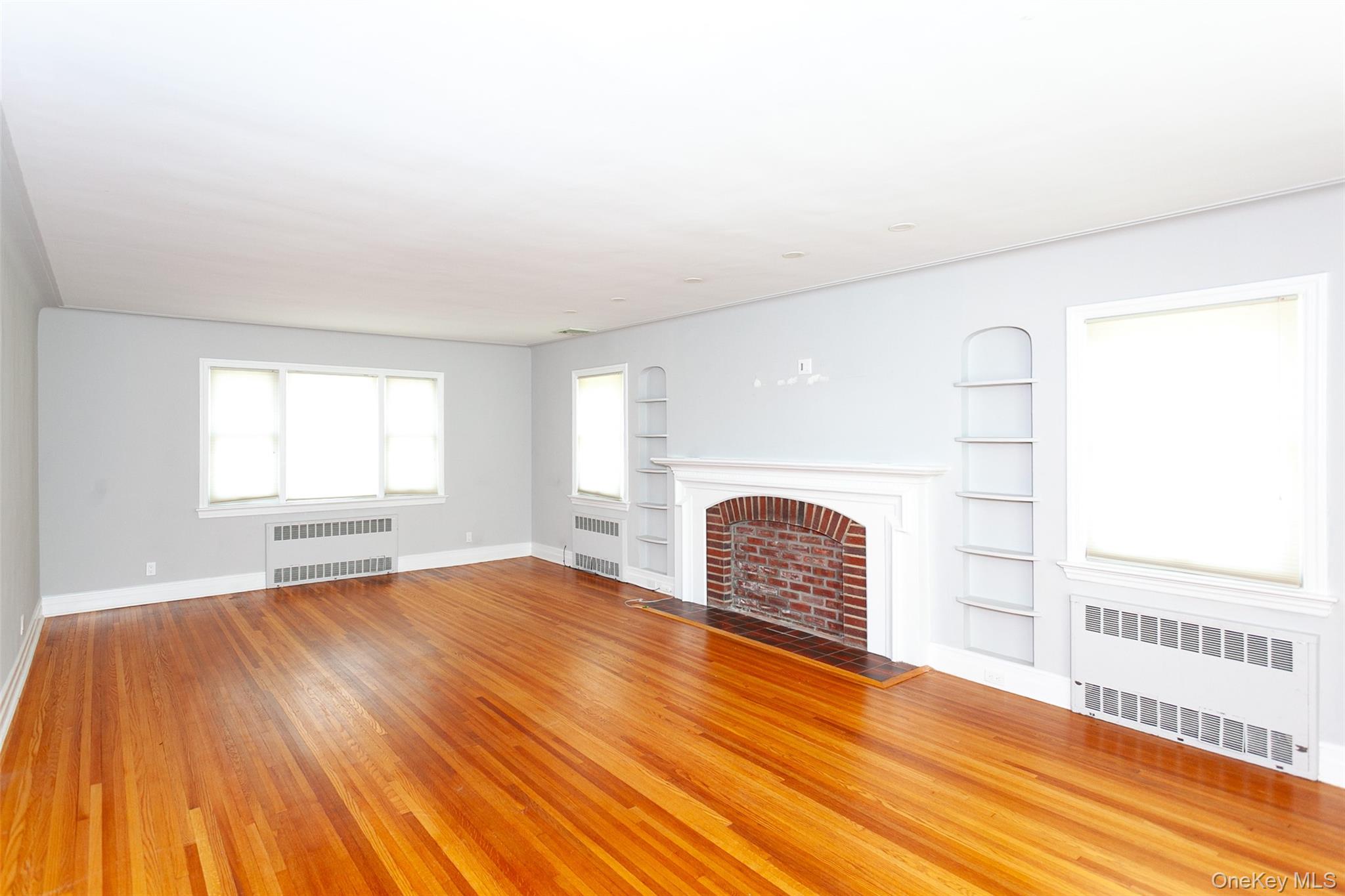 #4 photo, 355 E Beech Street, ナッソー郡 Long Beach , NY 11561