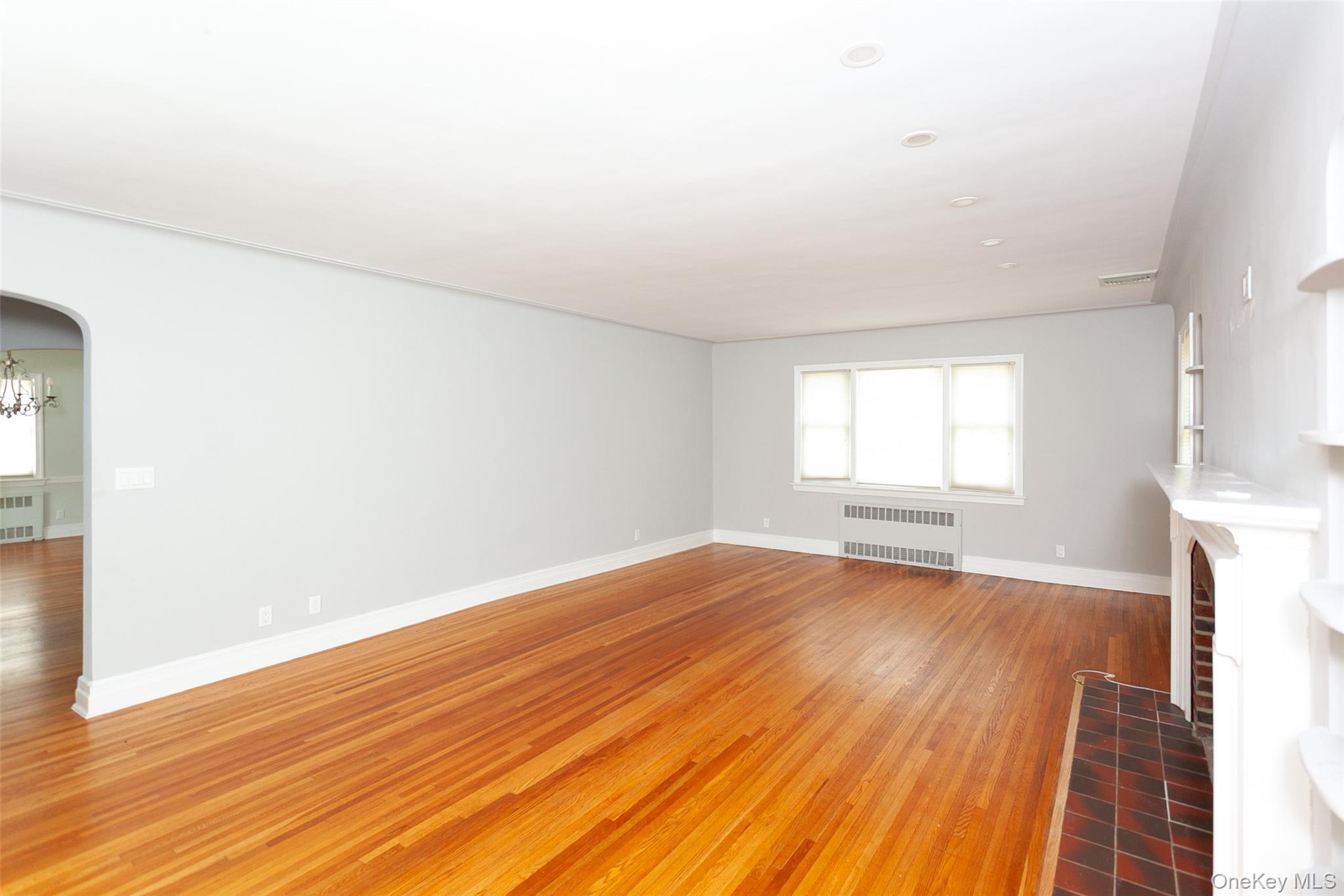 #5 photo, 355 E Beech Street, ナッソー郡 Long Beach , NY 11561