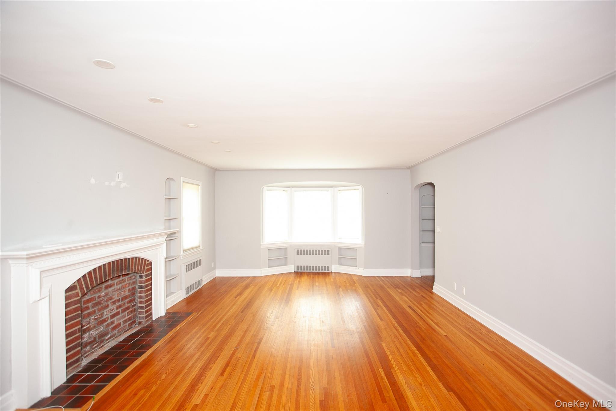 #6 photo, 355 E Beech Street, ナッソー郡 Long Beach , NY 11561