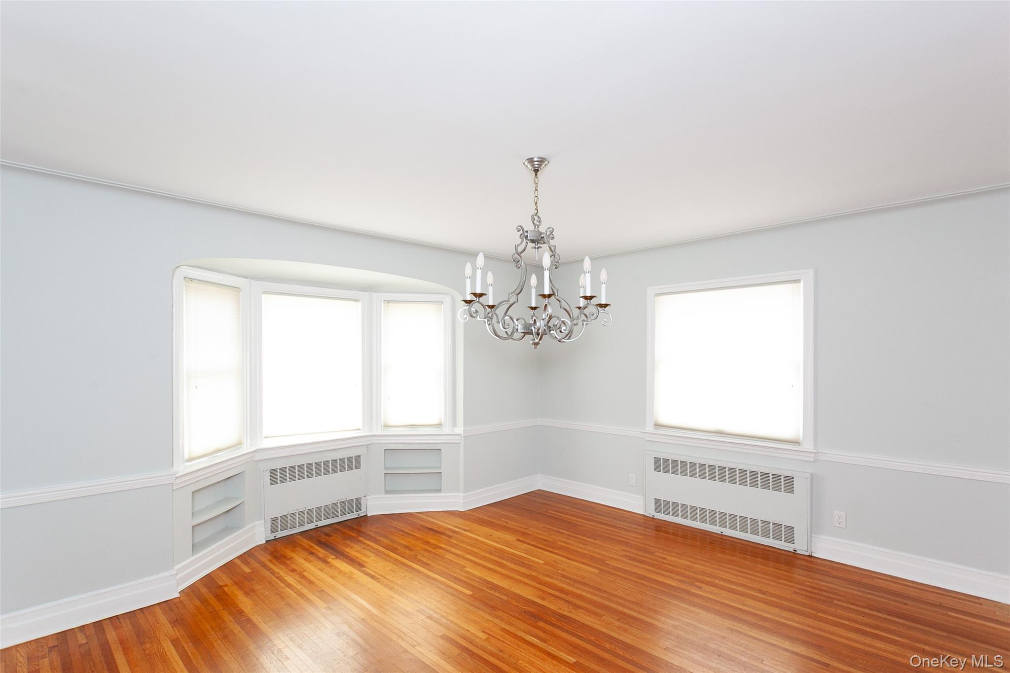 #8 photo, 355 E Beech Street, ナッソー郡 Long Beach , NY 11561