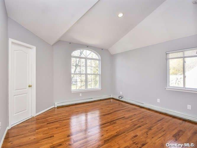 #11 photo, 62A Linwood, Port Washington , NY 11050