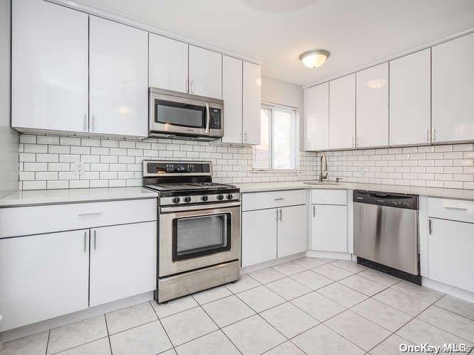 #7 photo, 62A Linwood, Port Washington , NY 11050