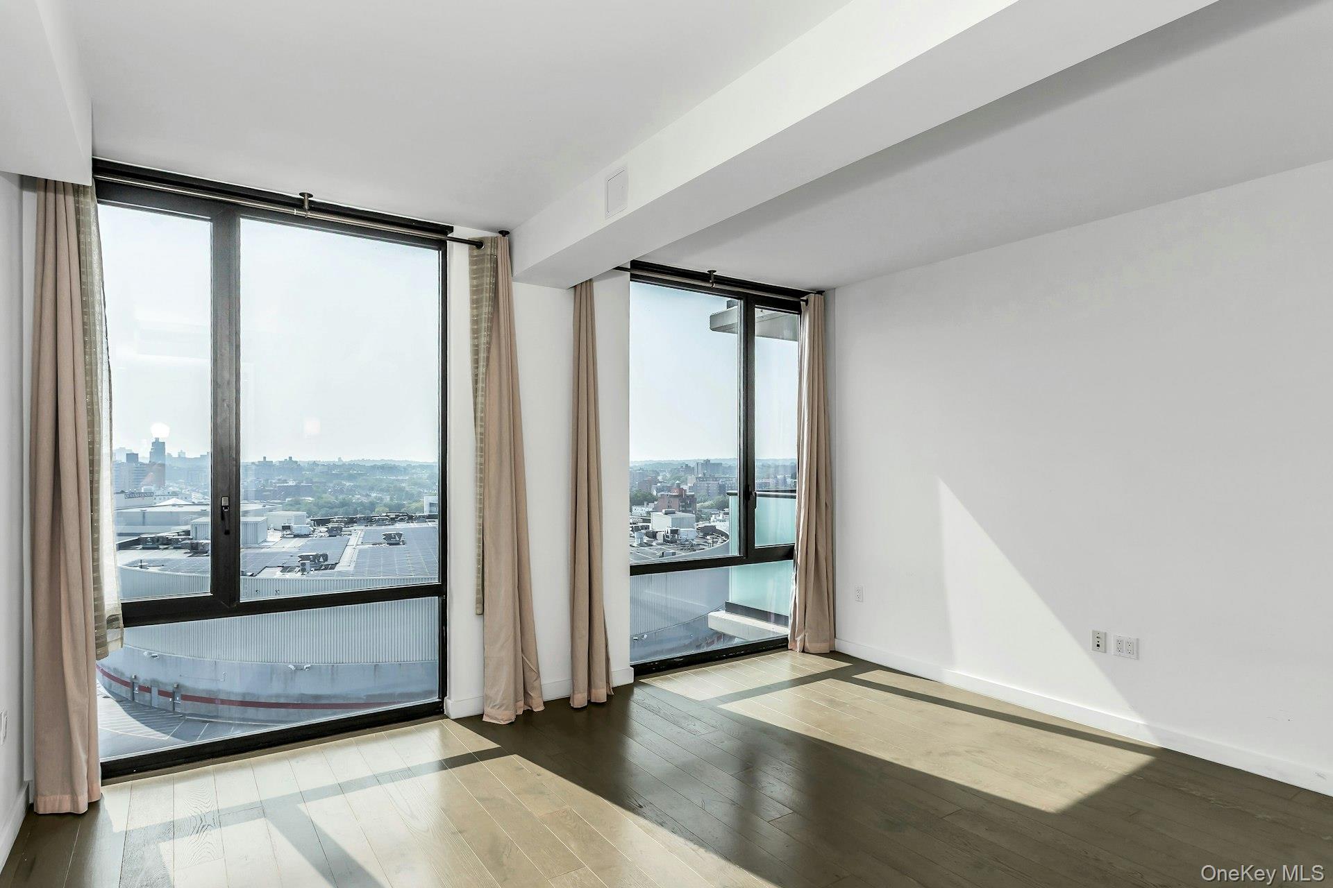 #5 photo, 88-08 Justice Avenue, クイーンズ区 Elmhurst , NY 11373