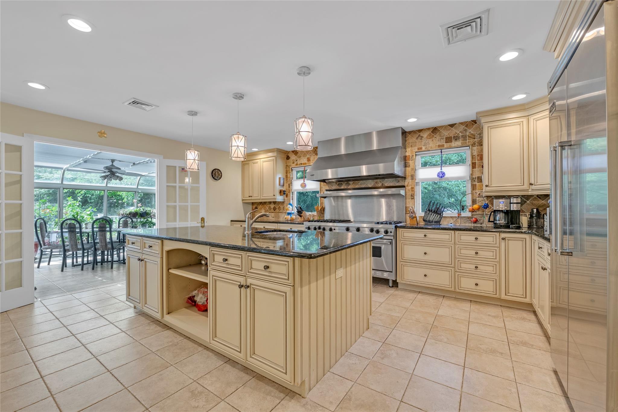 #10 photo, 17 Melody, ナッソー郡 Bayville , NY 11709