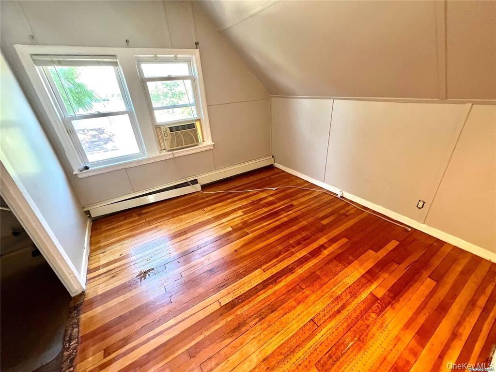 #16 photo, 217 Hillside Avenue, New Hyde Park , NY 11040