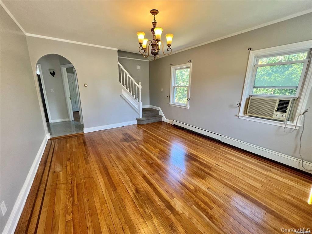 #3 photo, 217 Hillside Avenue, New Hyde Park , NY 11040