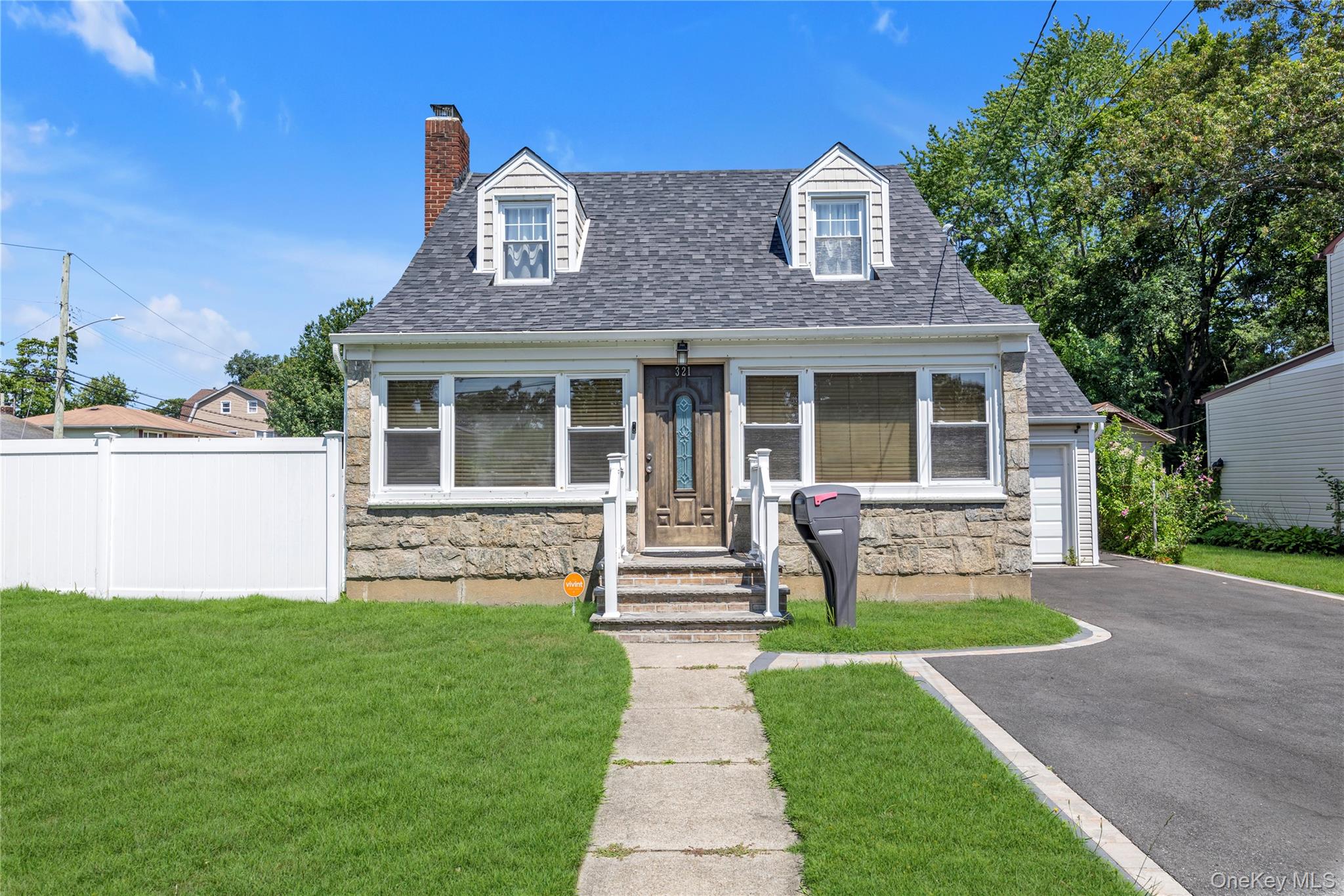 #1 photo, 321 Washington Avenue, Roosevelt , NY 11575