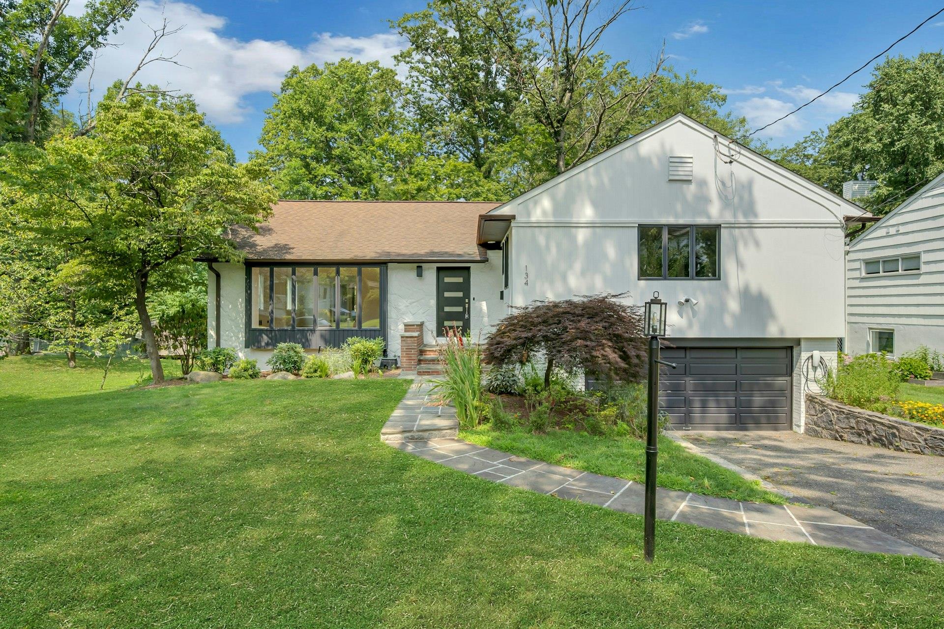 #1 photo, 134 Highland Road, 紐約州 Scarsdale , NY 10583