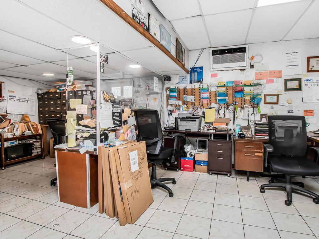 #7 photo, 2849 Fulton Street, ブルックリン区 Brooklyn , NY 11207