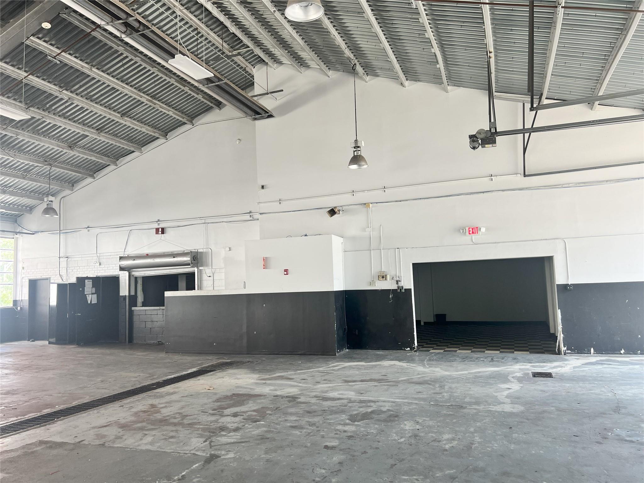 #11 photo, 1245 Central Park Avenue, Yonkers , NY 10704