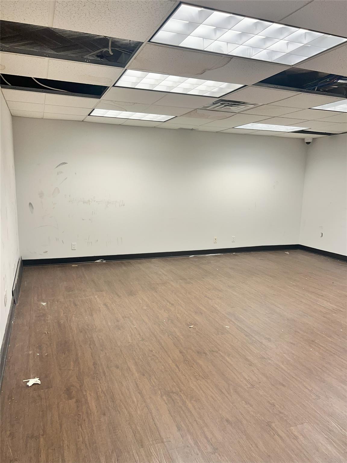 #16 photo, 1245 Central Park Avenue, Yonkers , NY 10704