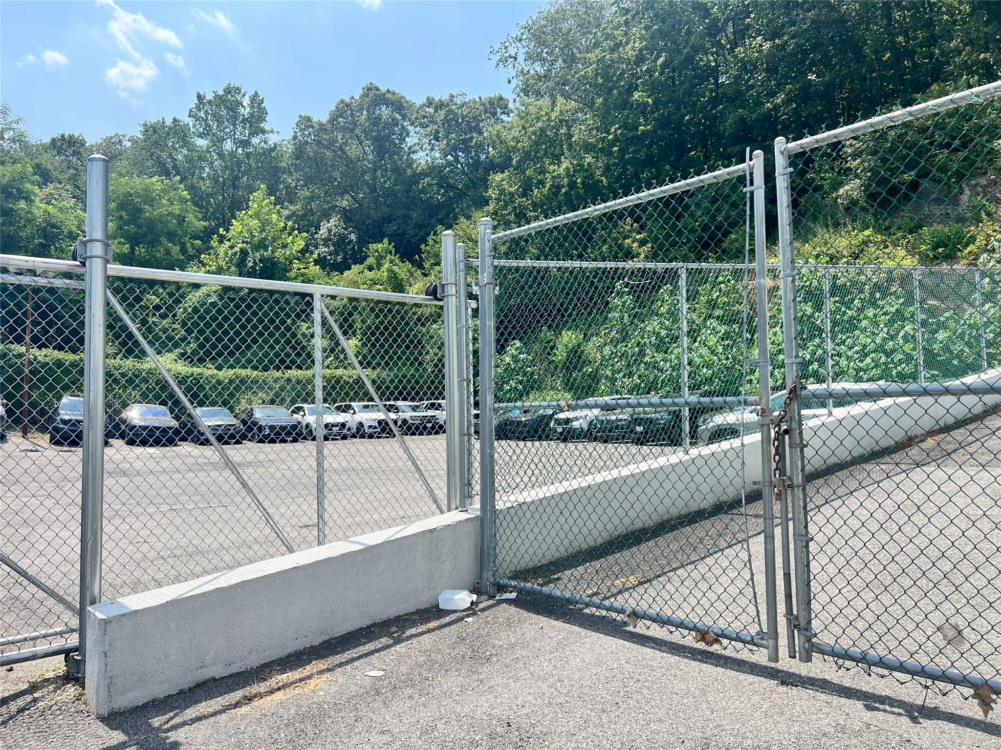 #9 photo, 1245 Central Park Avenue, Yonkers , NY 10704