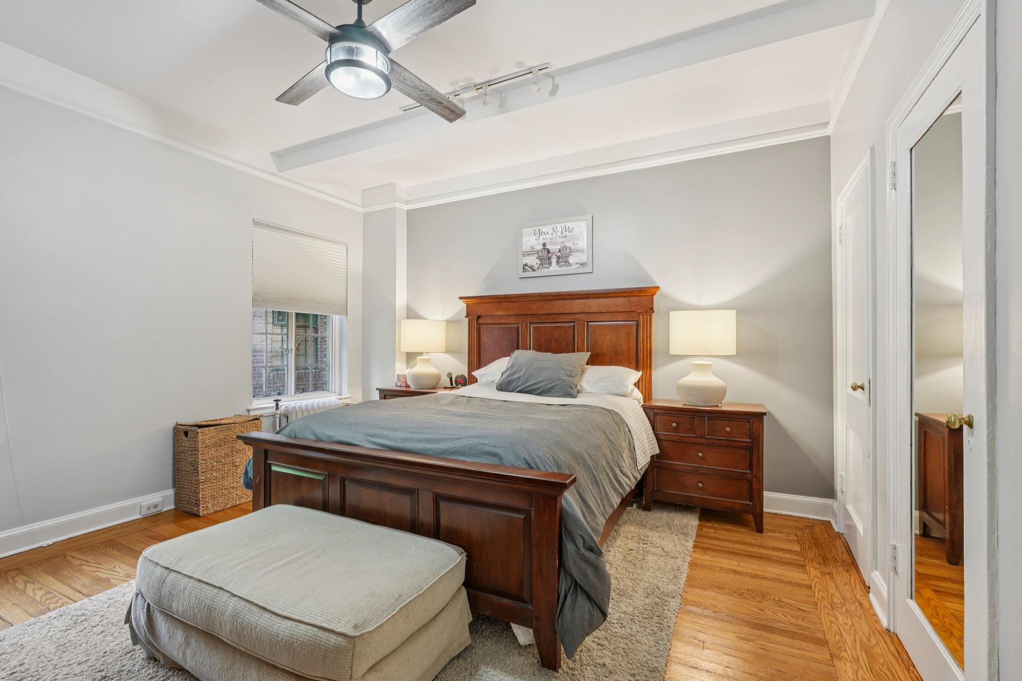 #16 photo, 160 Middle Neck Road, Great Neck , NY 11021