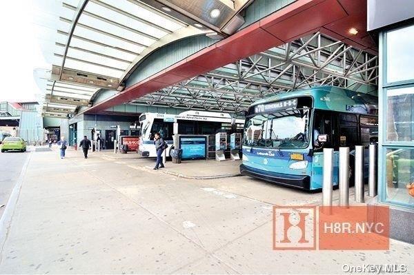 #18 photo, 40-40 75th Street, クイーンズ区 Elmhurst , NY 11373