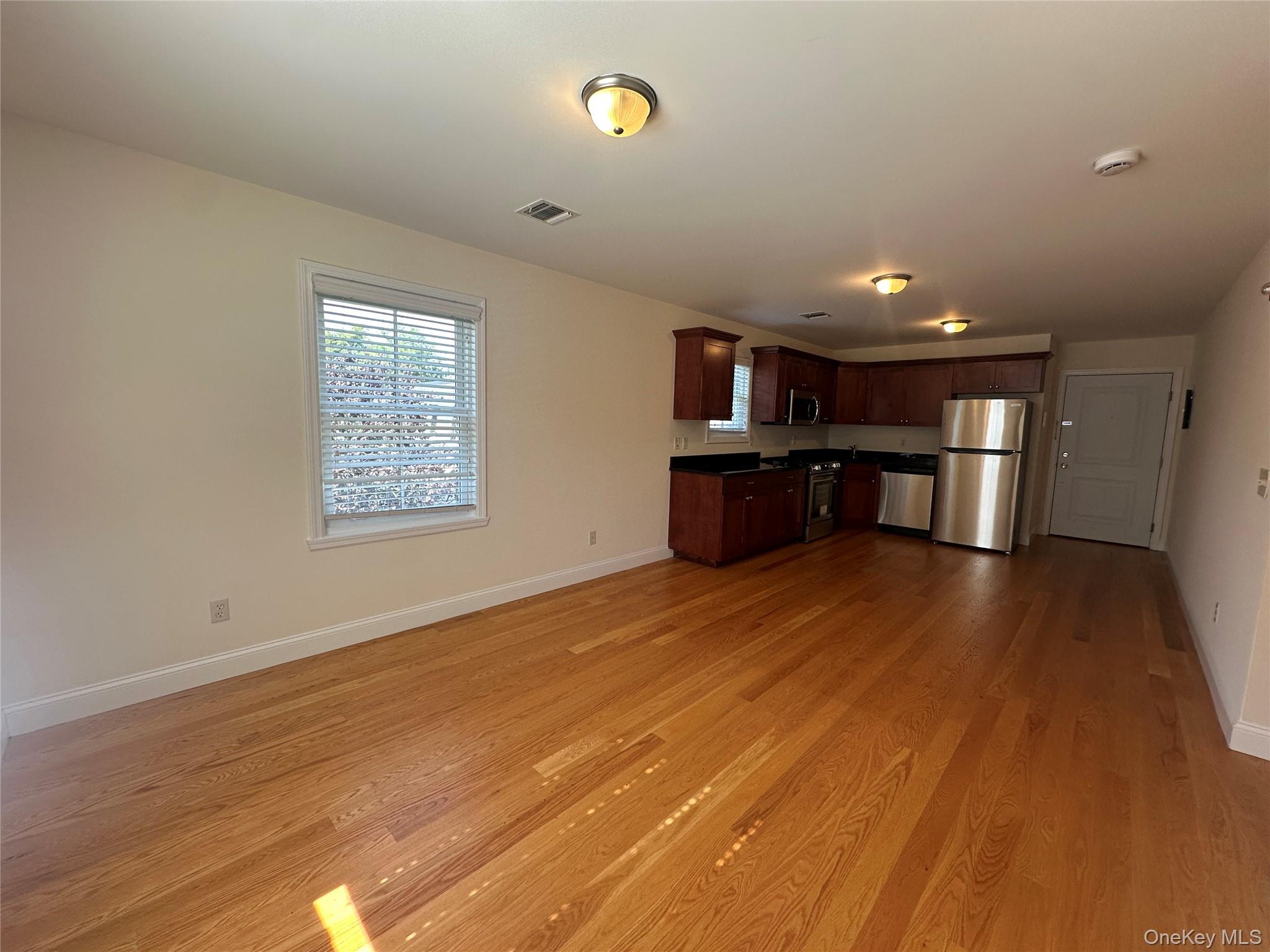 #4 photo, 67 W Main Street, ナッソー郡 Oyster Bay , NY 11771