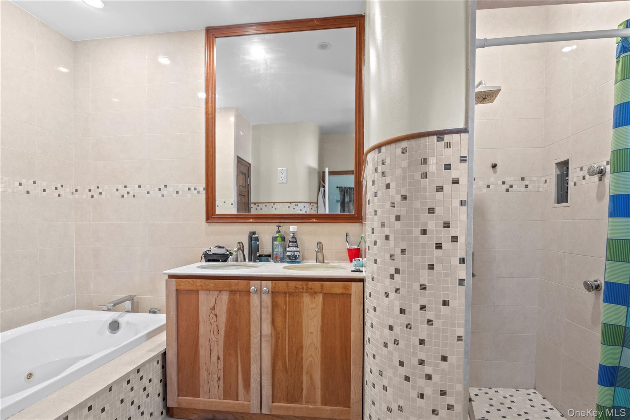 #17 photo, 1011 Bay 24th Street, Far Rockaway , NY 11691