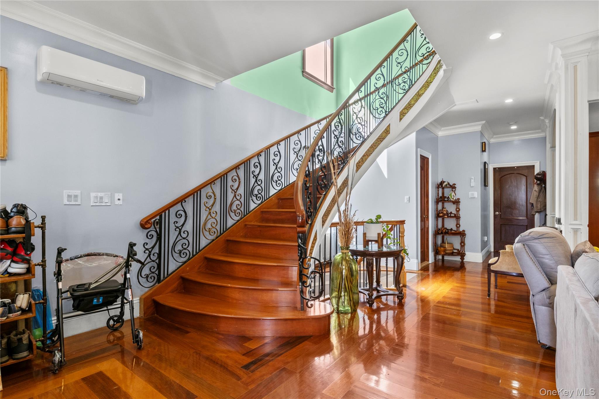 #4 photo, 1011 Bay 24th Street, Far Rockaway , NY 11691