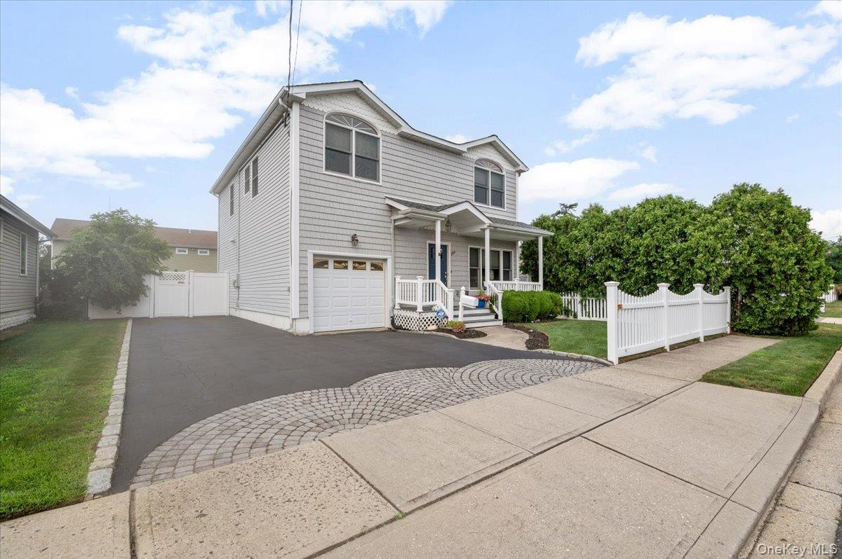 #1 photo, 189 N Windhorst Avenue, नासाउ काउंटी Bethpage , NY 11714