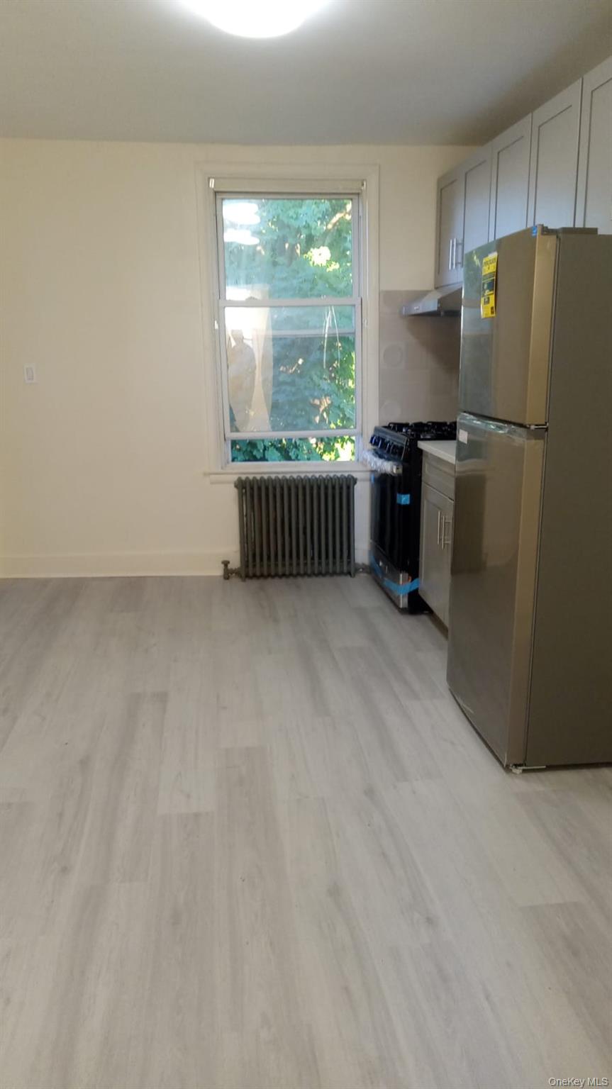 #11 photo, 1831 College Point Boulevard, クイーンズ区 College Point , NY 11356