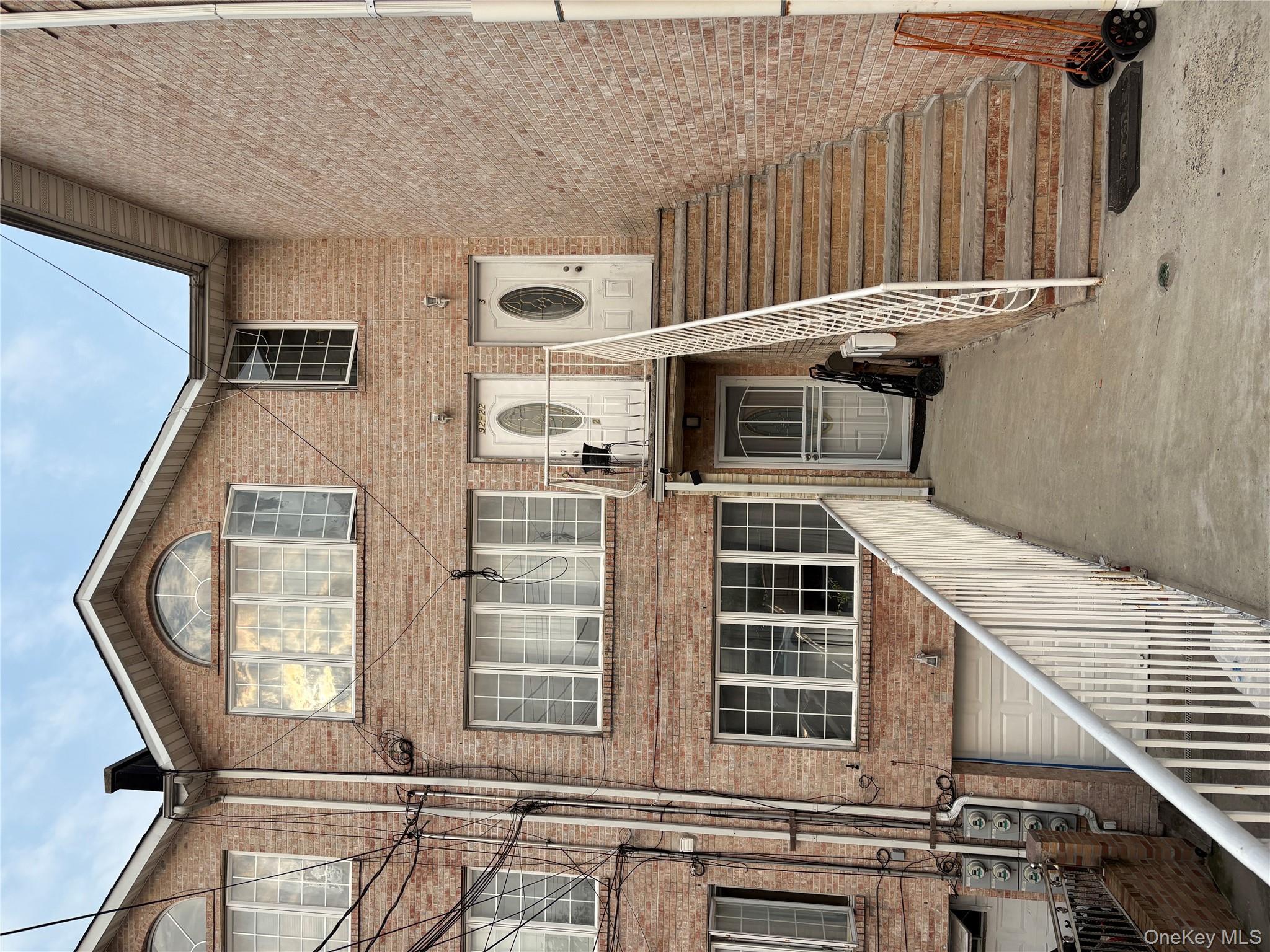 #1 photo, 9222 195th place Place, クイーンズ区 Hollis , NY 11423