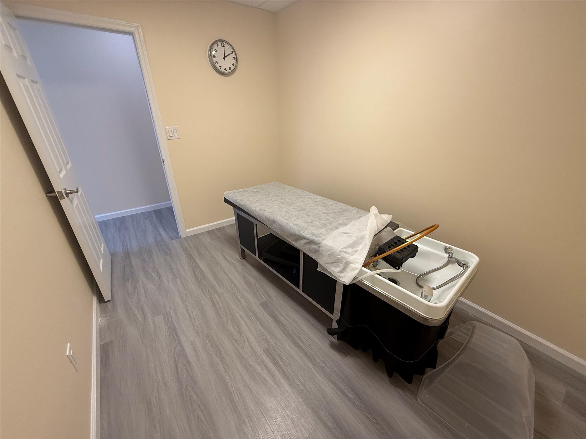 #11 photo, 340 NY-25, サフォーク郡 Mount Sinai , NY 11766