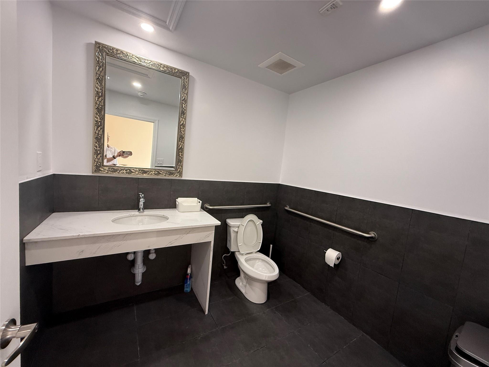 #8 photo, 340 NY-25, サフォーク郡 Mount Sinai , NY 11766