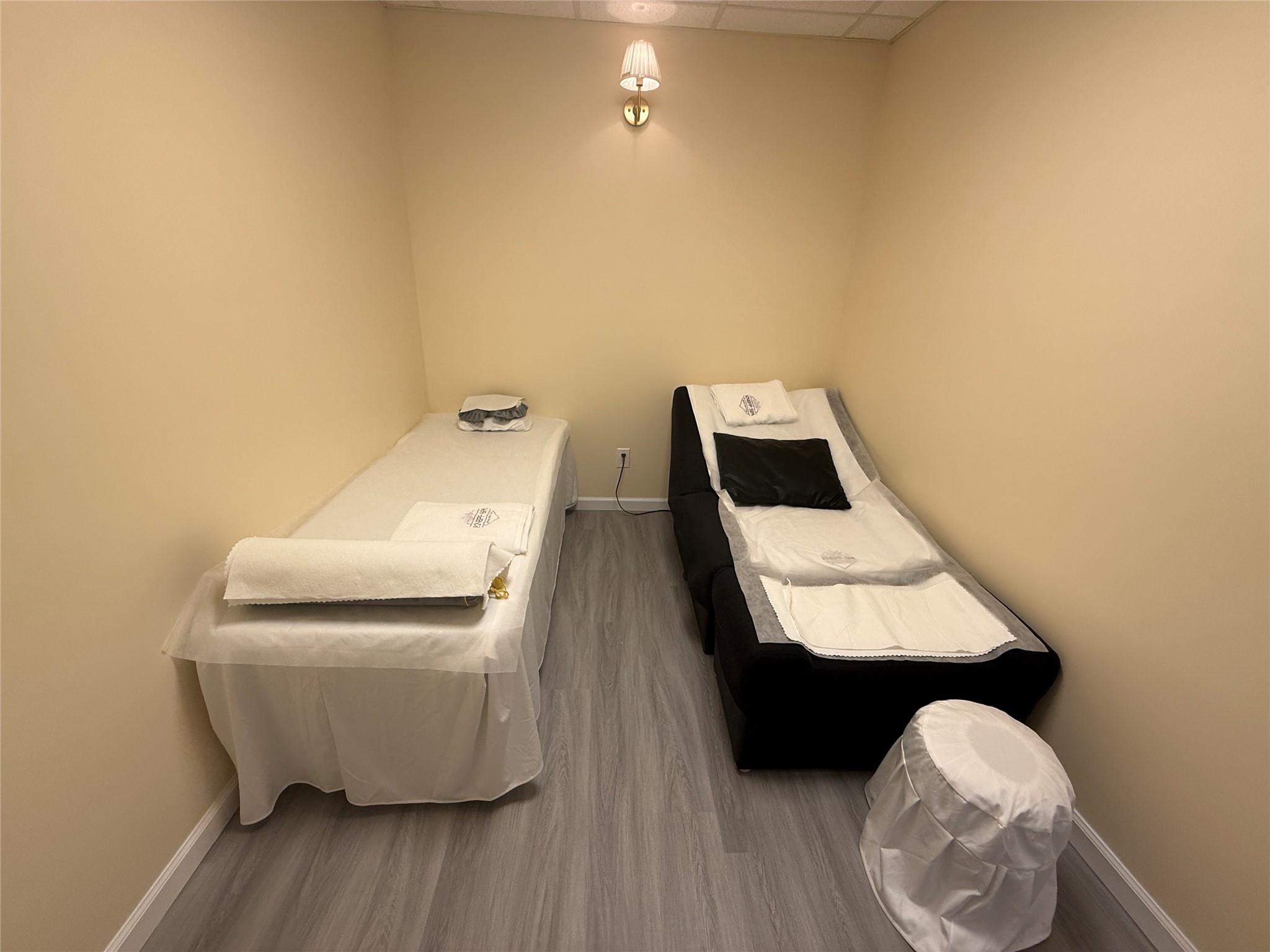 #9 photo, 340 NY-25, サフォーク郡 Mount Sinai , NY 11766