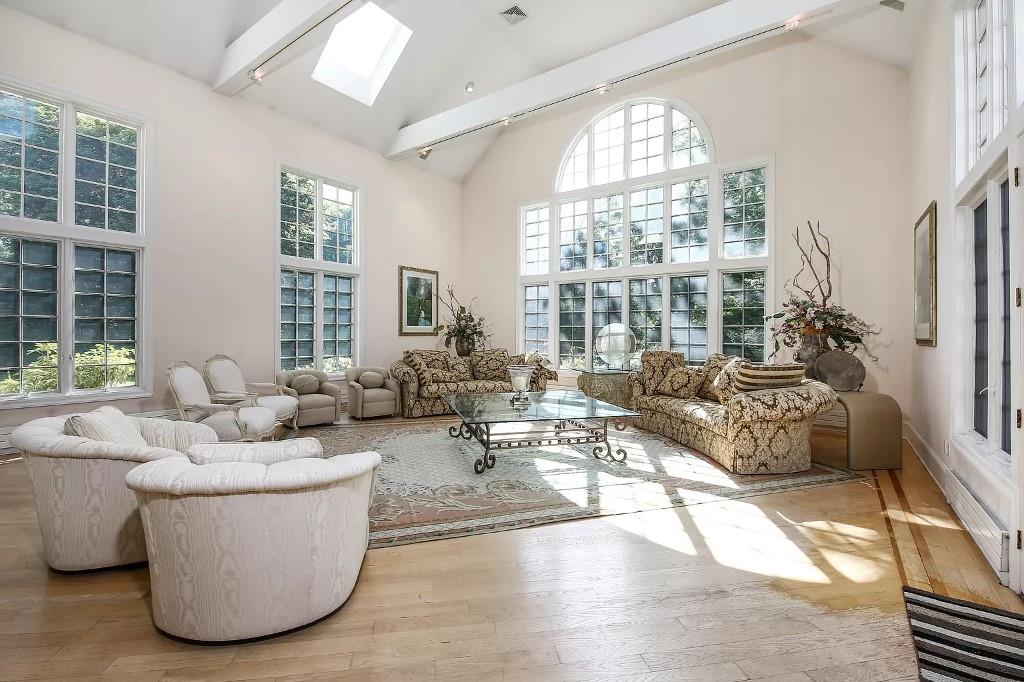 #14 photo, 2 High Point Terrace, Scarsdale , NY 10583