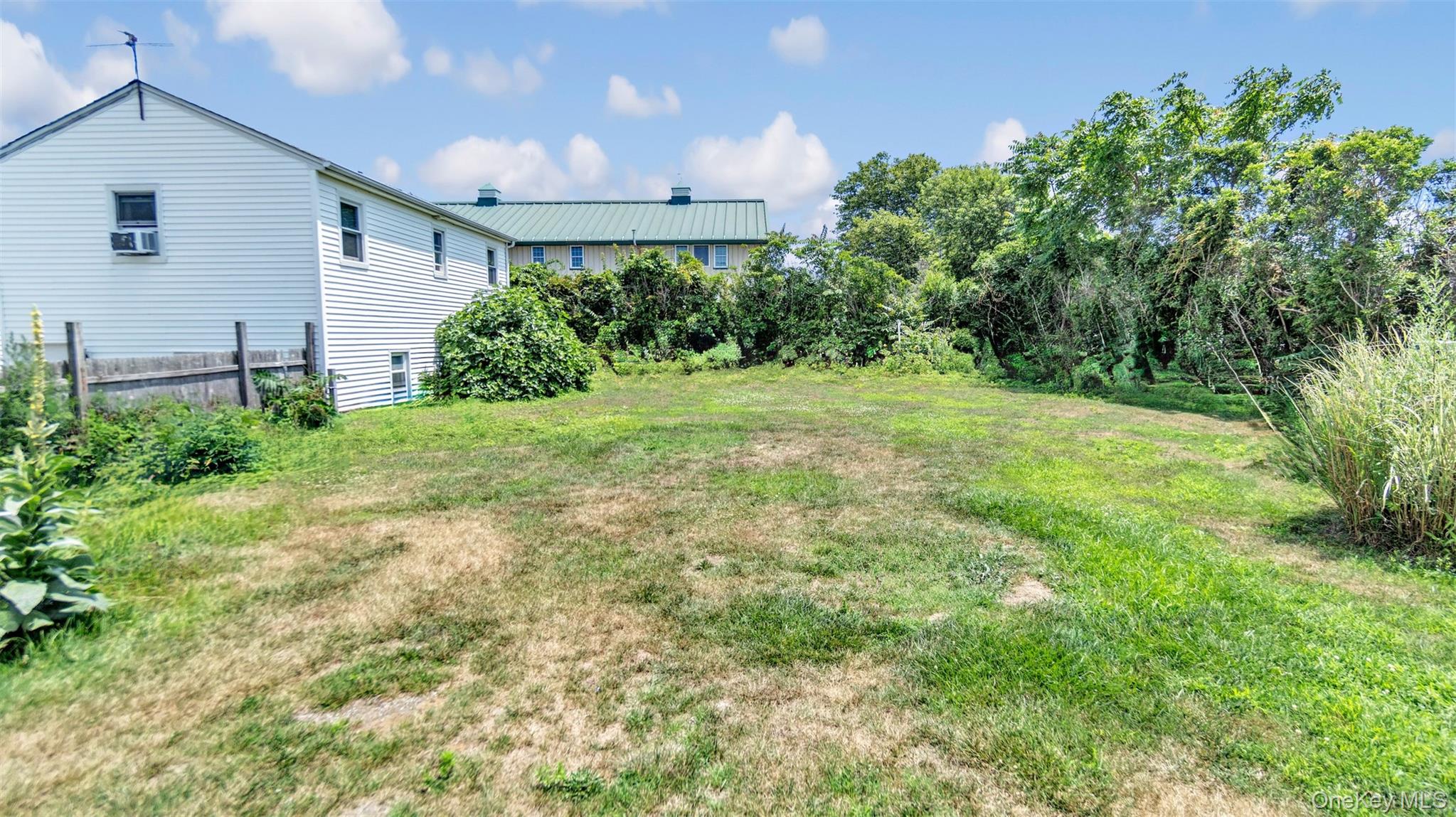 #20 photo, 74 Foster Avenue, サフォーク郡 Hampton Bays , NY 11946