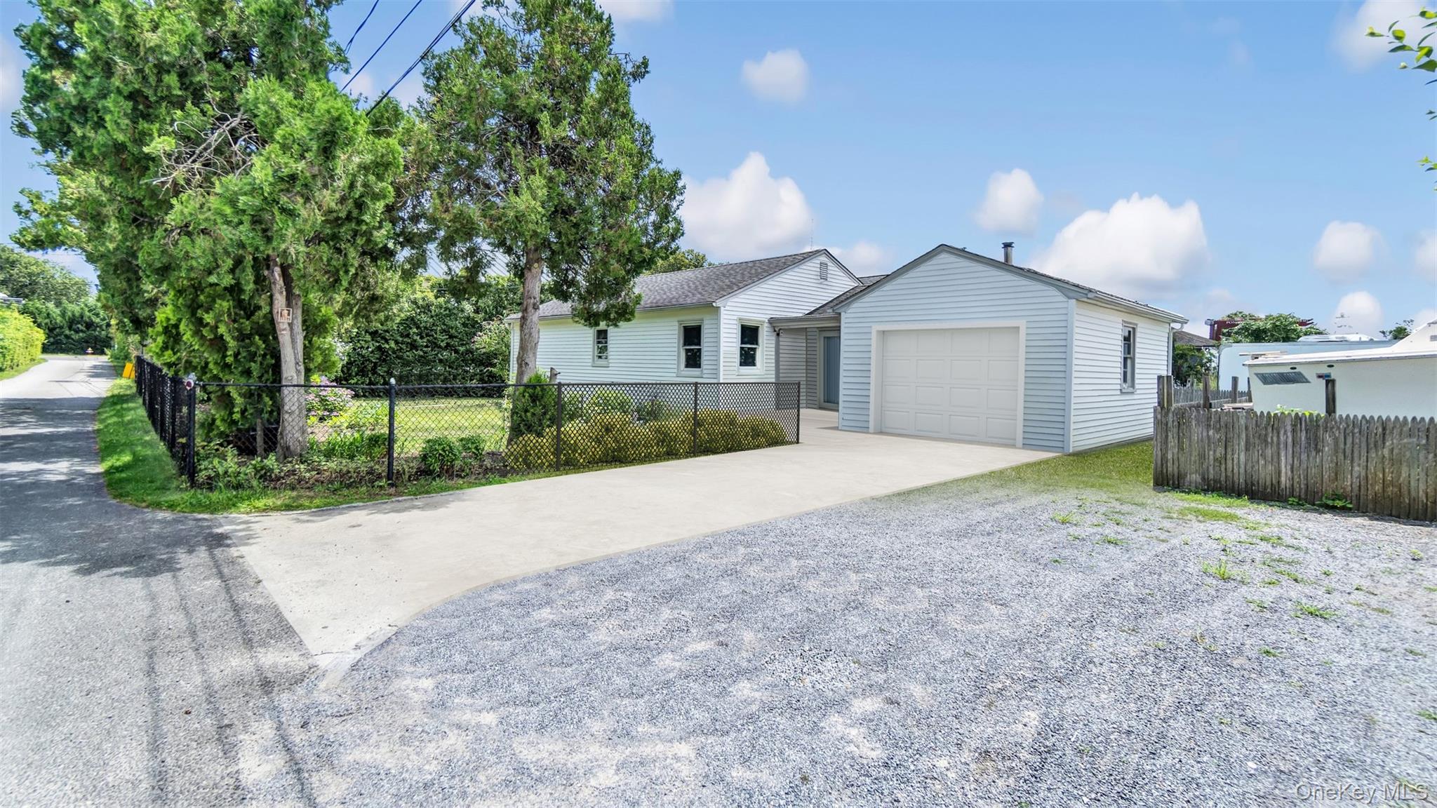 #5 photo, 74 Foster Avenue, サフォーク郡 Hampton Bays , NY 11946