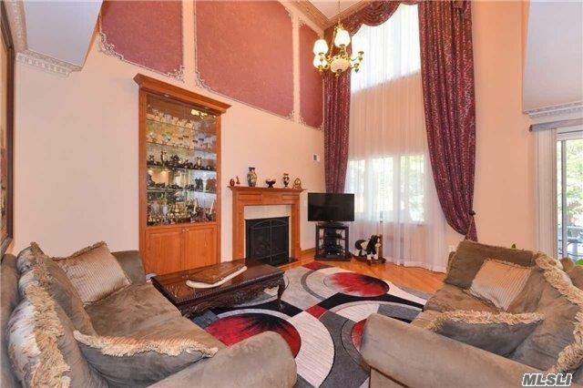 #8 photo, 77-16 Kew Forest Lane, クイーンズ区 Flushing , NY 11375