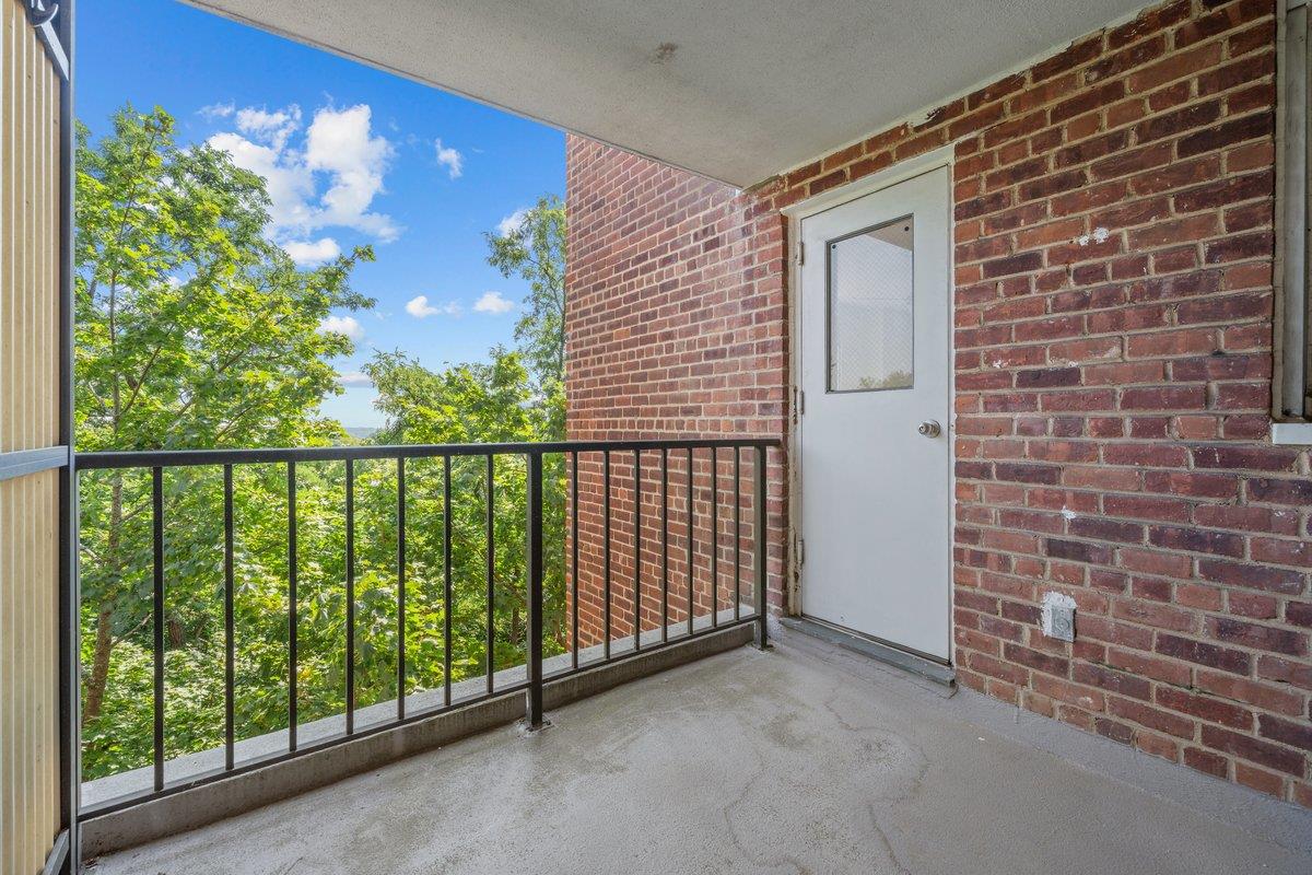 #19 photo, 4525 HENRY HUDSON Parkway, Central Riverdale , NY 10471