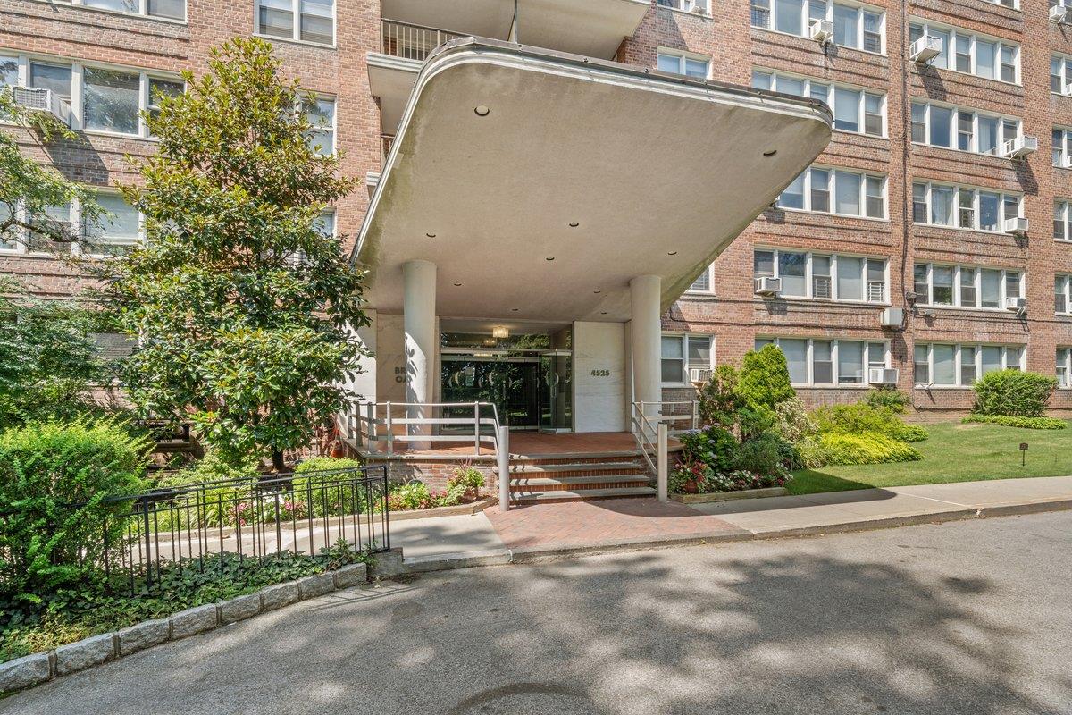 #3 photo, 4525 HENRY HUDSON Parkway, Central Riverdale , NY 10471