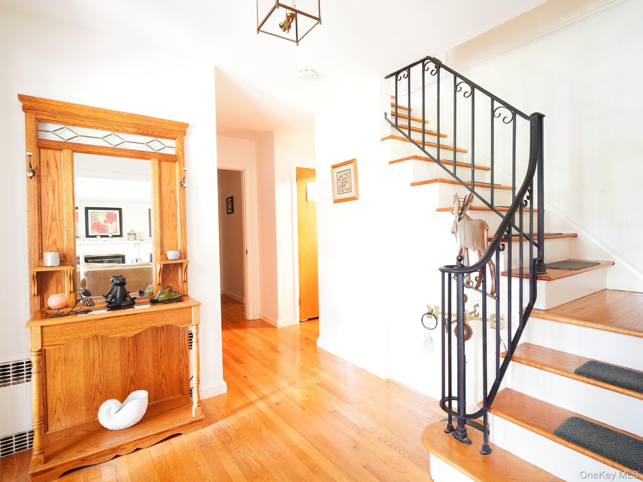 #10 photo, 10 LINDA Drive, Montebello , NY 10901