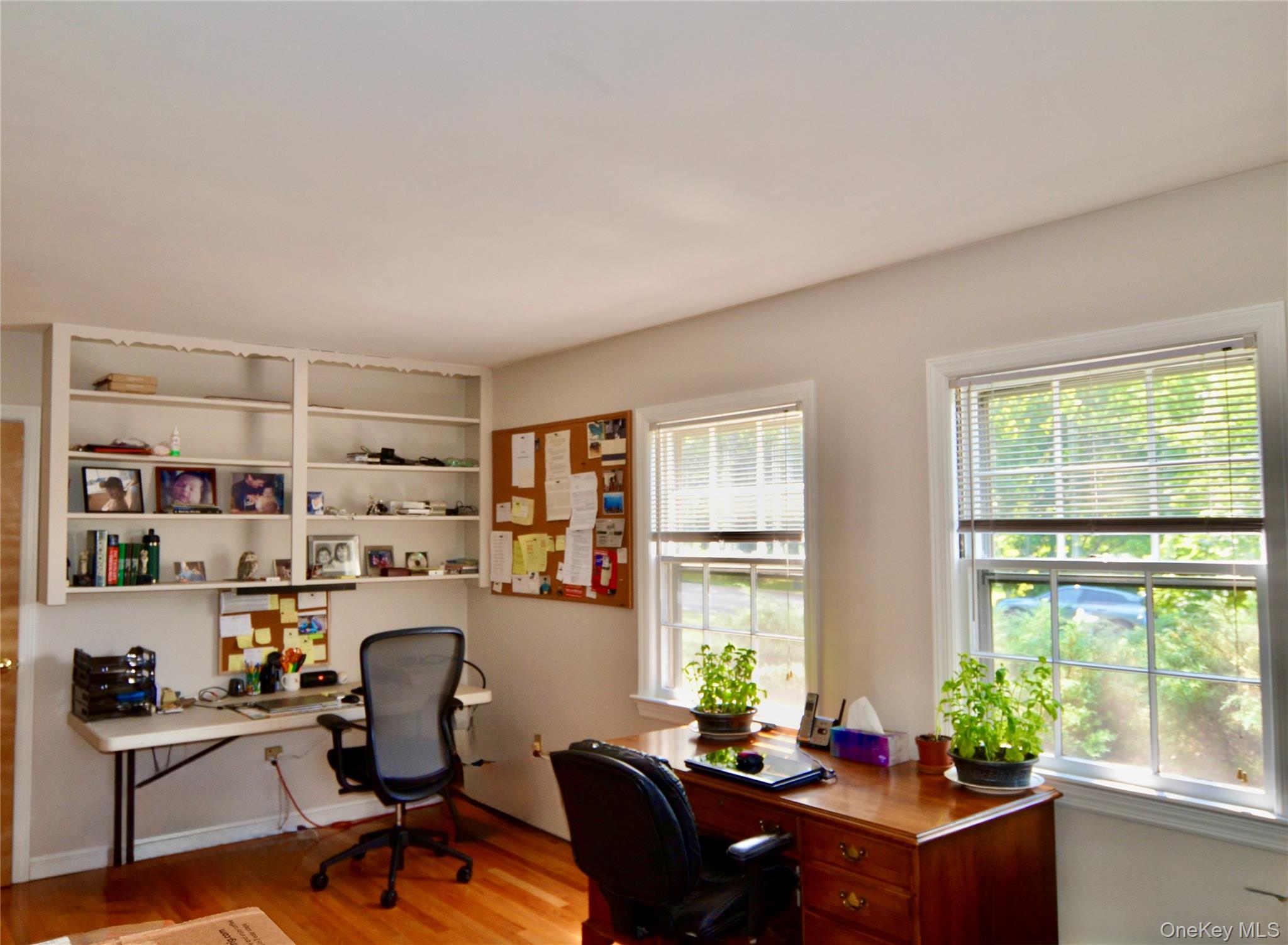 #19 photo, 10 LINDA Drive, Montebello , NY 10901