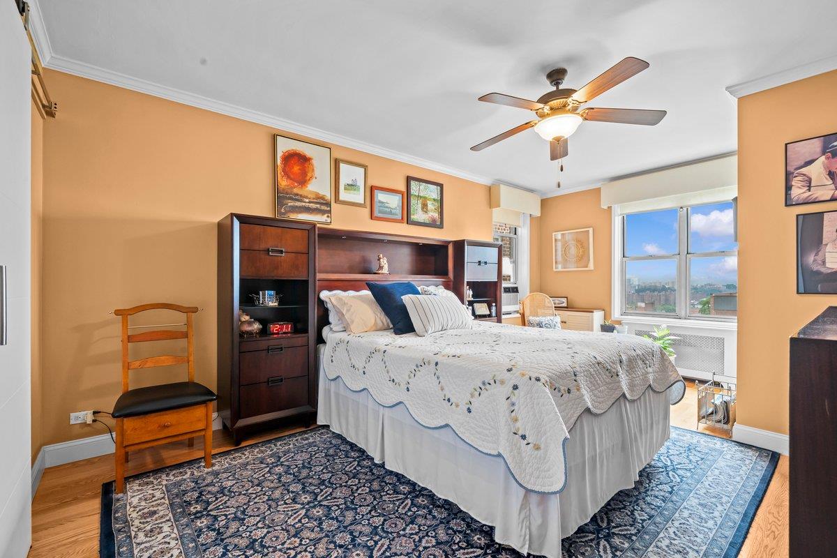 #17 photo, 3299 Cambridge Avenue, Bronx , NY 10463