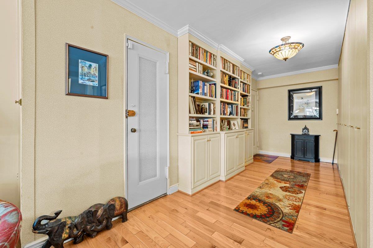 #4 photo, 3299 Cambridge Avenue, Bronx , NY 10463