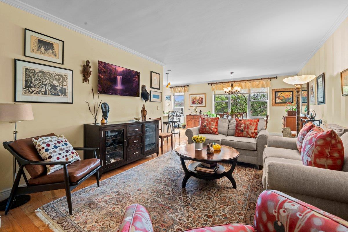 #8 photo, 3299 Cambridge Avenue, Bronx , NY 10463