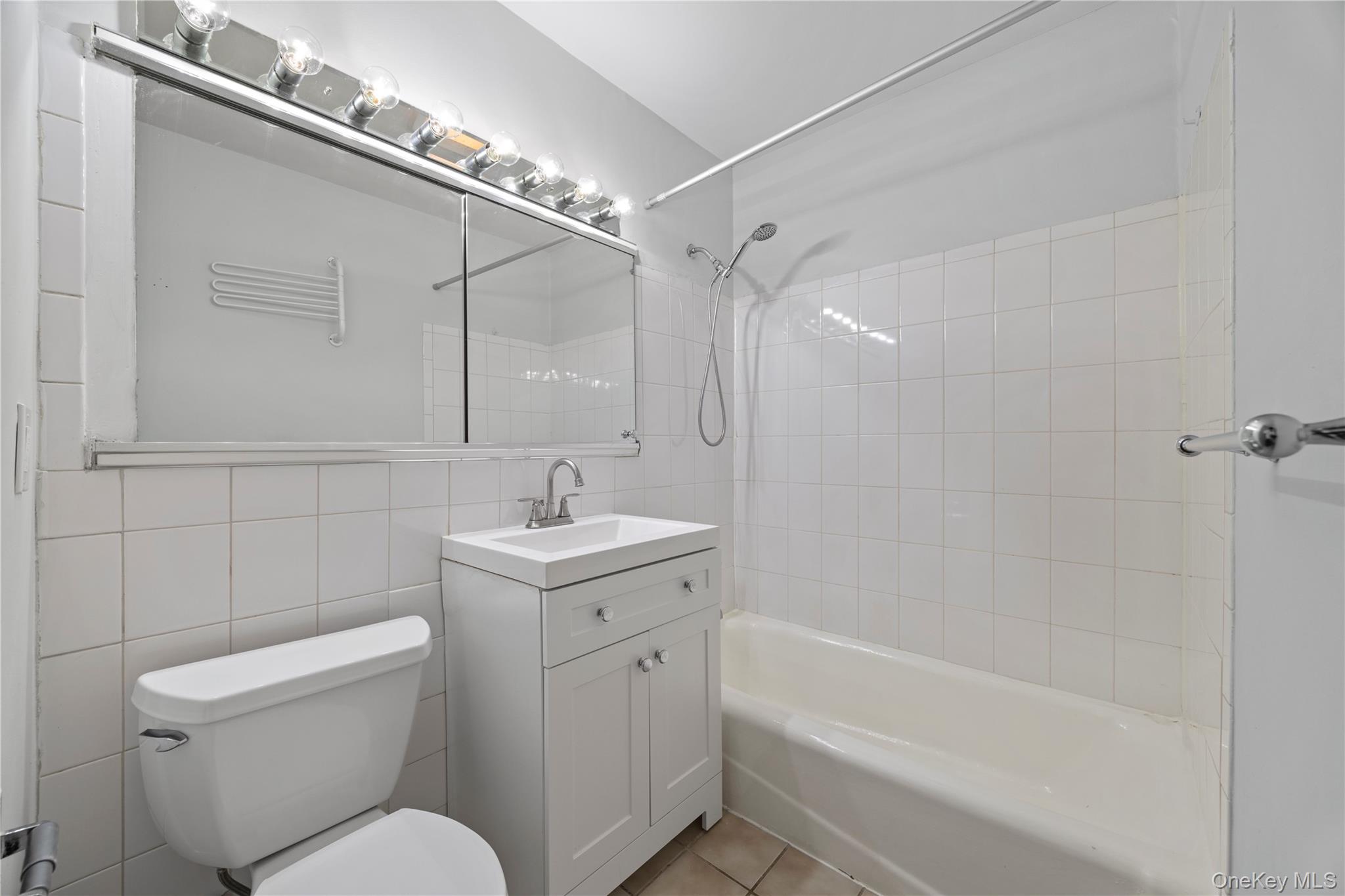 #12 photo, 423 Colony Drive, Hartsdale , NY 10530