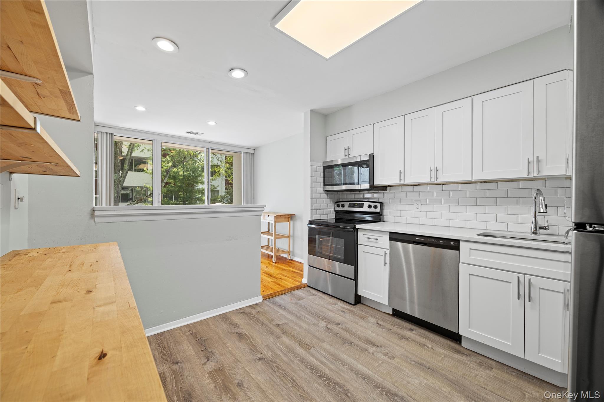 #9 photo, 423 Colony Drive, Hartsdale , NY 10530