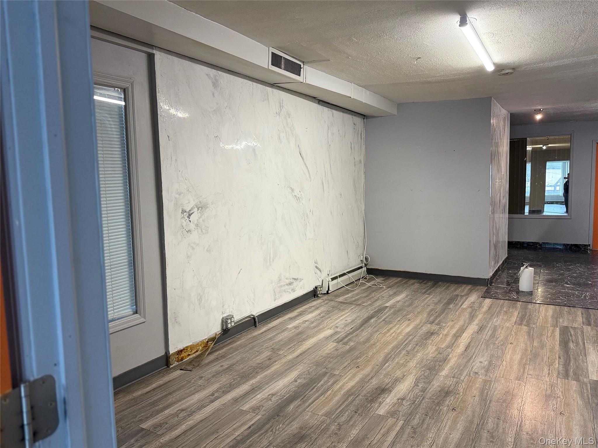 #2 photo, 247-09 Jericho Turnpike, クイーンズ区 Bellerose , NY 11426