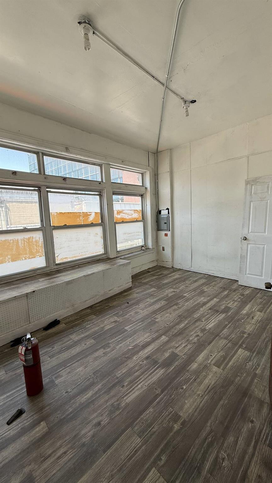 #4 photo, 16803 Jamaica Avenue, クイーンズ区 Jamaica , NY 11432