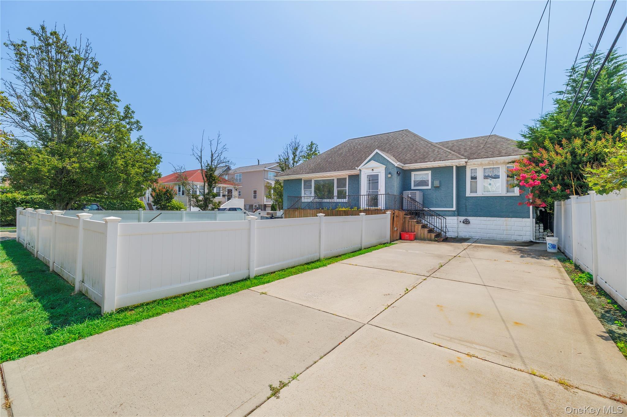 #20 photo, 49 Barnes Street, Long Beach , NY 11561